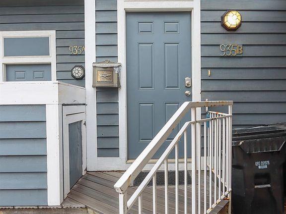 3rd image of 935 Monastery St Unit 935-B