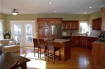 5th image of 1056 Redwood Ln