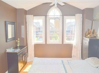 641 Macbeth Hts, Mississauga, ON L5W1E5