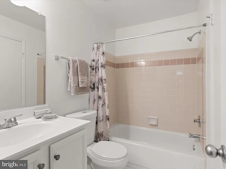 1719 Ascot Way #C — Photo 29