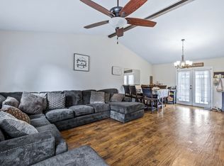 112 Rustic Ridge Dr, Garland, TX 75040