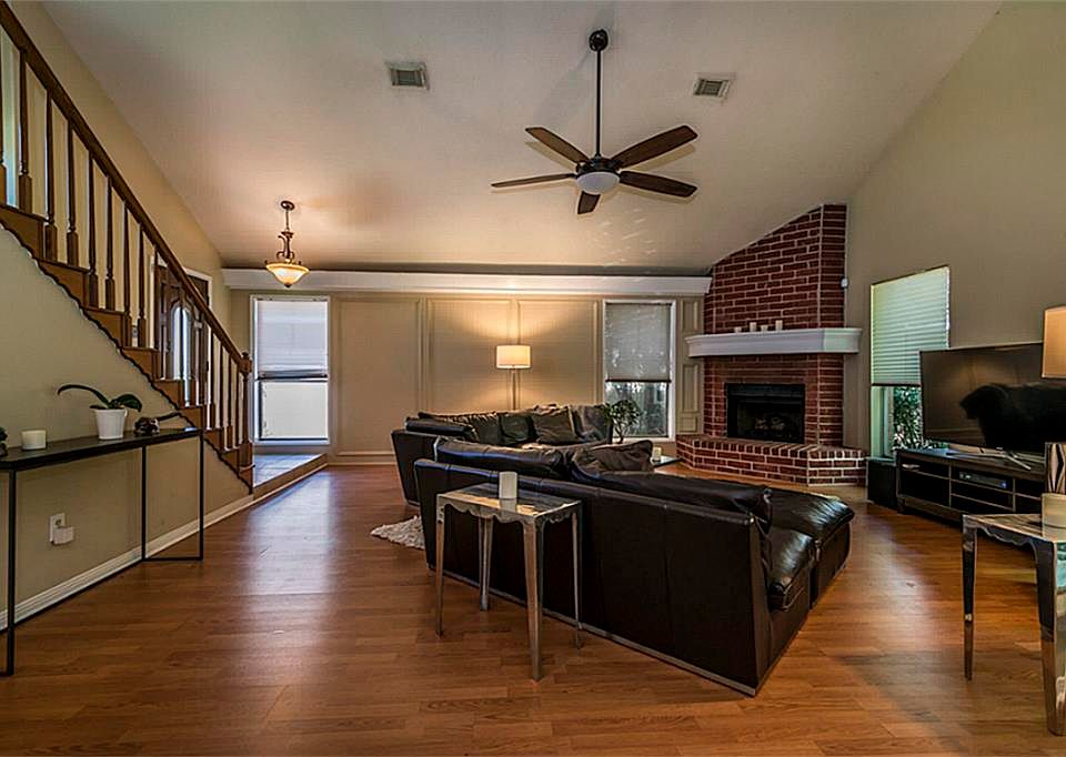 1st image of 3105 Lee Cir
