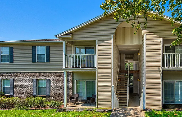 Marcus Pointe Grande Apartment Homes — Photo 1