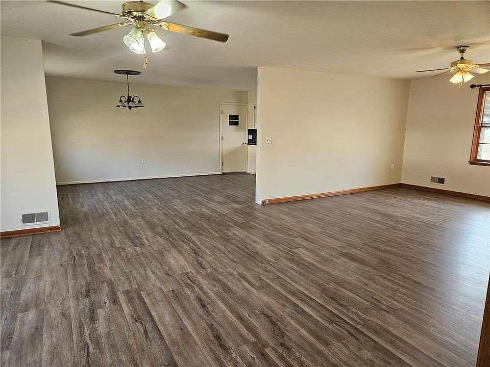 511 N Erwin St, Urich, MO 64788 Zillow