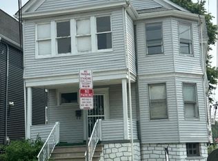 42 Dover St, Newark, NJ 07106