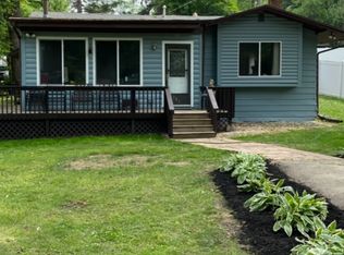 W141 Hilltop Rd, Genoa City, WI 53128