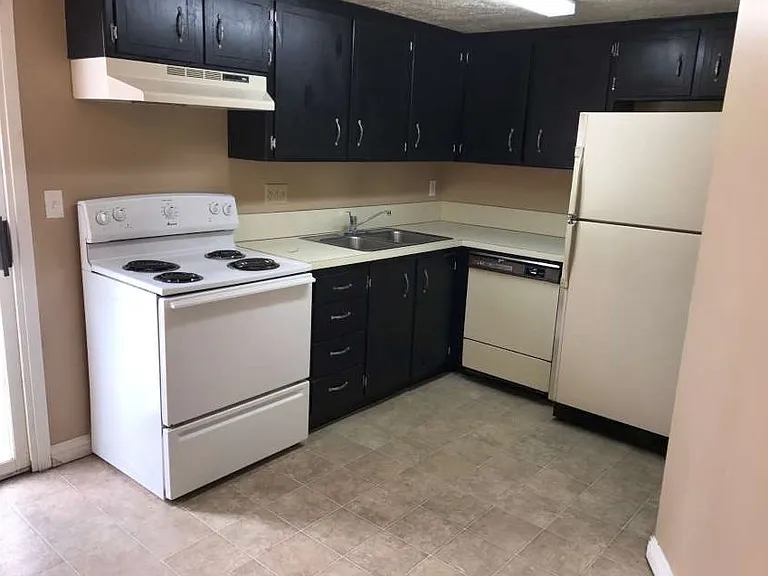 1142 N 230 W — Photo 2