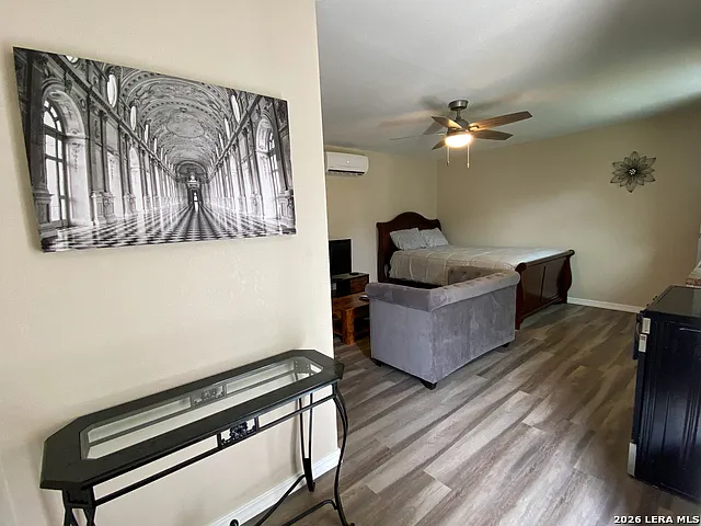 1 bed, 1.0 bath, 380 sqft, $1,000 — Photo 3