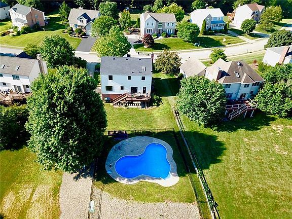 2nd image of 107 Stonefield Dr