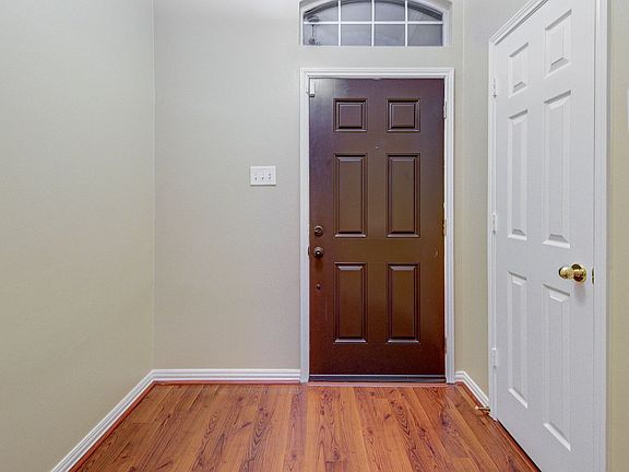 5th image of 9019 Canton Park Ln