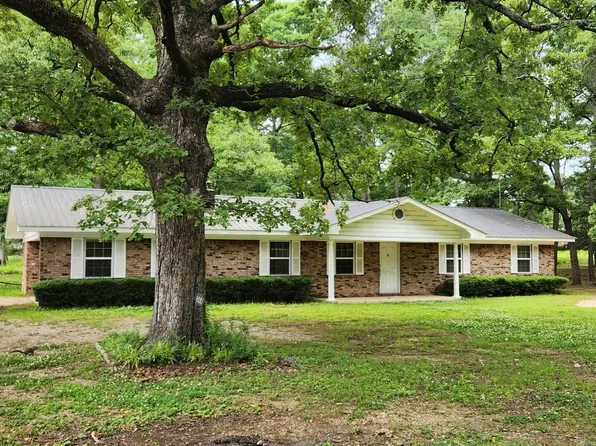 600 W Bobbies Cir, Star City, AR 71667