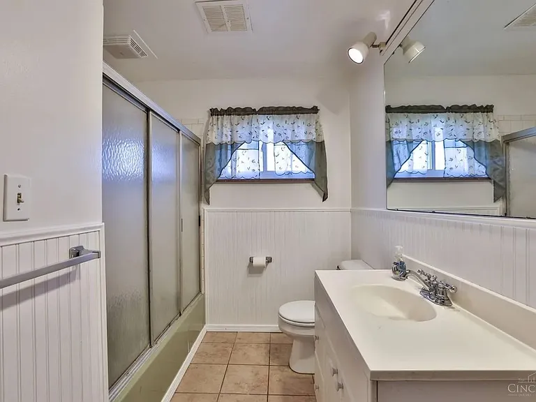5675 Day Cir W — Photo 11