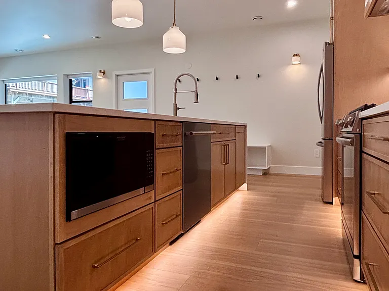 2157 Ash St — Photo 9