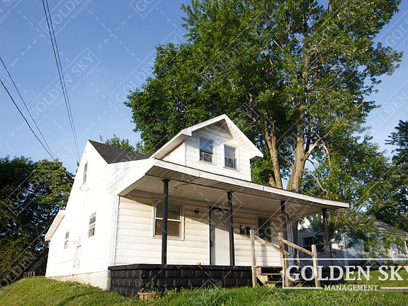 2nd image of 813 W Memorial Dr