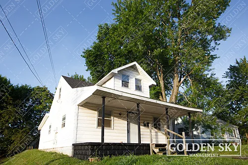813 W Memorial Dr Photo 1 813 W Memorial Dr Photo 1