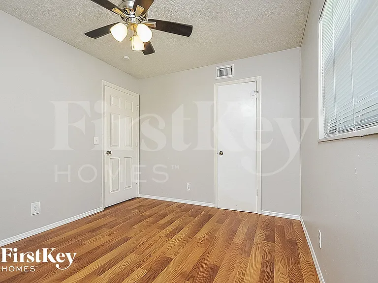 4402 S Lanier Dr — Photo 11