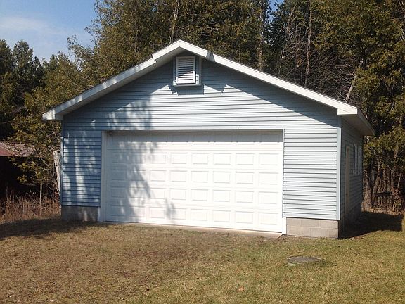 2nd image of 2912 W Hillcrest Ln