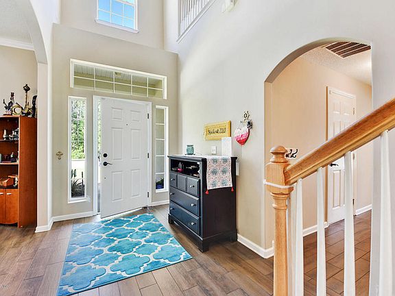 4th image of 925 Candlebark Dr