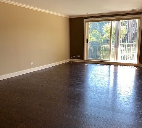 2nd image of 601 Lake Hinsdale Dr APT 111