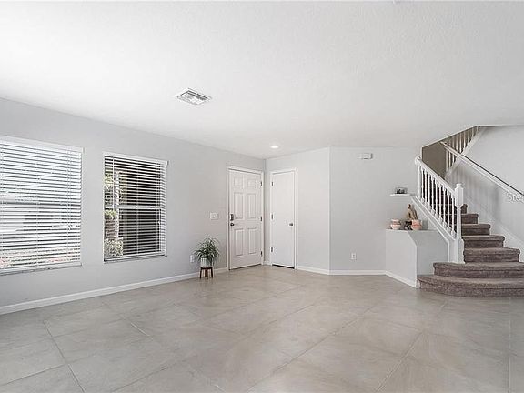 5th image of 6616 Waterton Dr