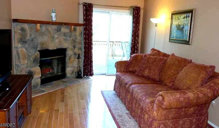 46 Buffalo Hollow Rd — Photo 4