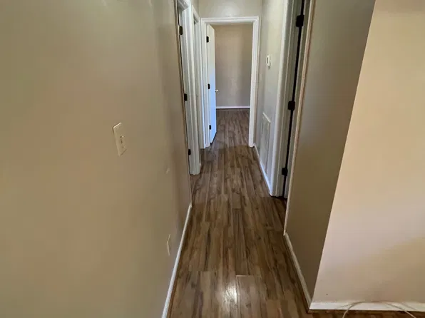 104 Holland Dr, Boiling Springs, NC 28152