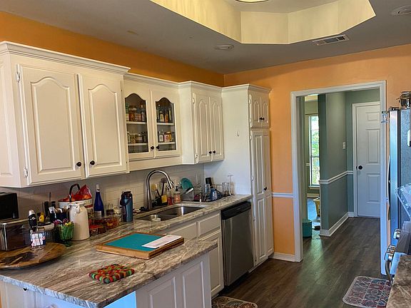 5th image of 820 Teal Dr