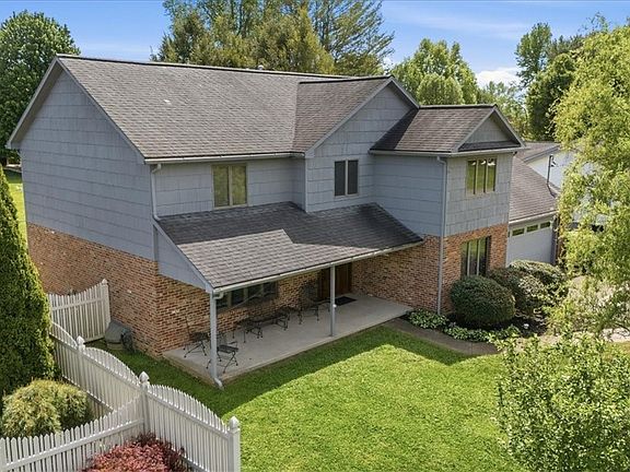 4th image of 214 Alden Ave