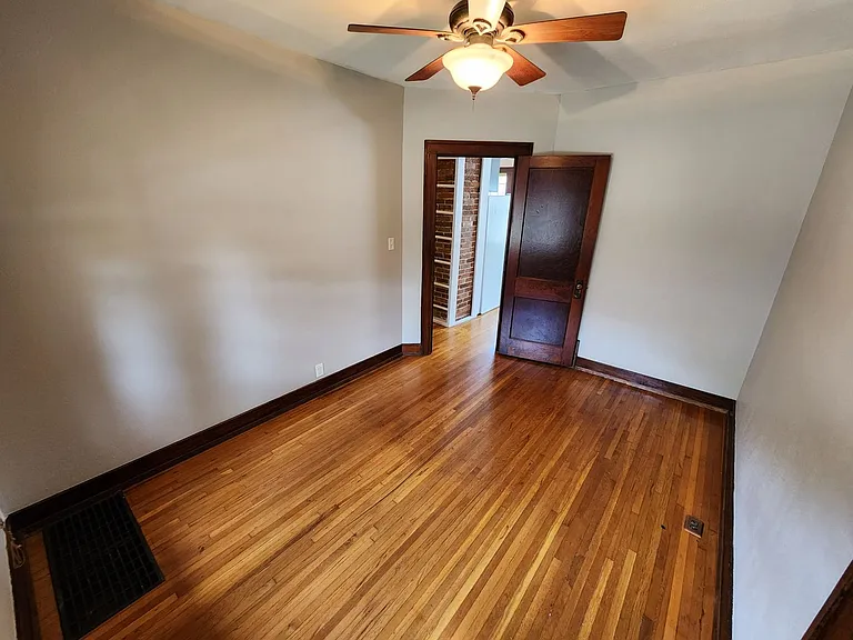 1210 S Jefferson Ave — Photo 18