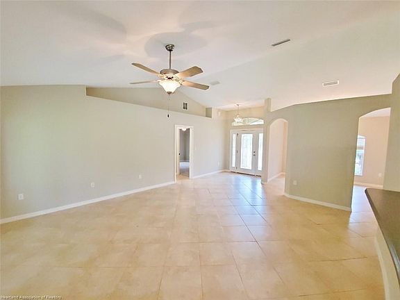 2nd image of 1043 Garland Ave