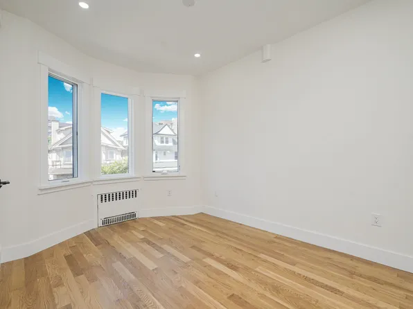 1753 East 21st Street image 22 of 49