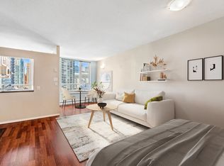 1188 Richards St #1202, Vancouver, BC V6B 3E6