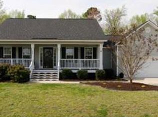 122 Hickory Nut Dr, Smithfield, NC 27577