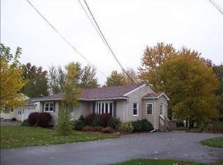 976 Elmgrove Rd, Rochester, NY 14624