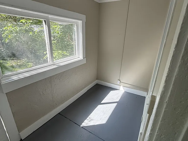 830-832 Oak St #830 — Photo 5