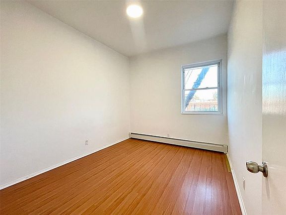 5th image of 145 Bay 11th St