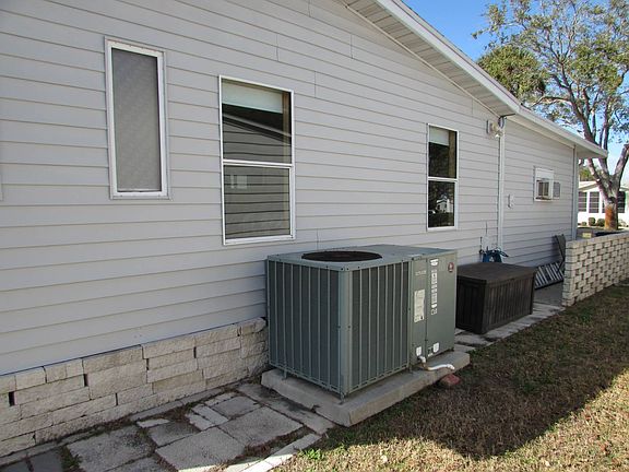 4th image of 10801 Hayden Ave