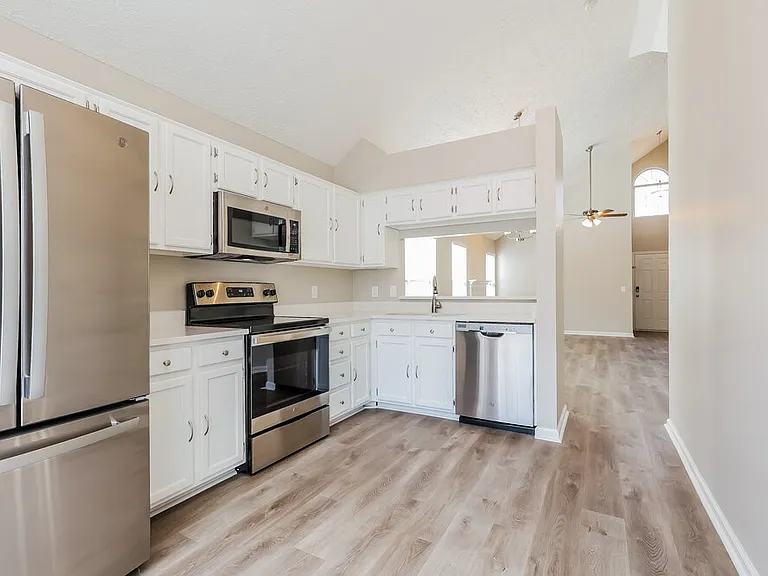 3521 Glenfalls Dr — Photo 9