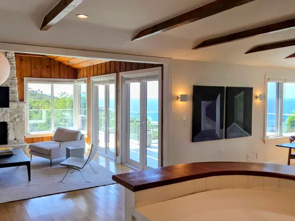 995 Summit Dr, Laguna Beach, CA 92651