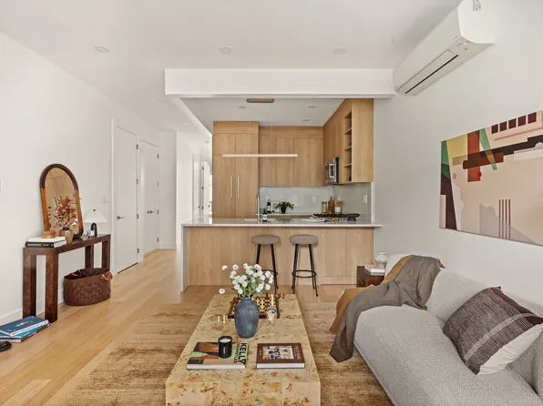 1230 Putnam Avenue image 2 of 12