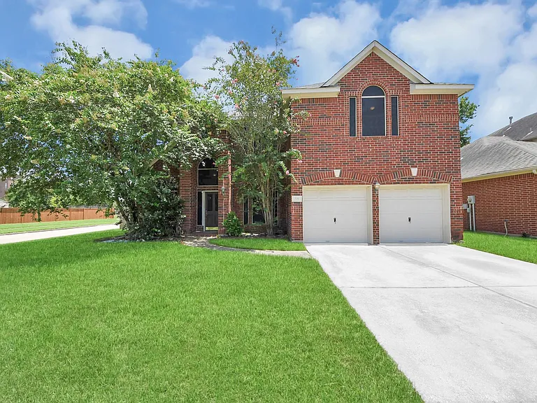 530 Majestic Ridge Dr — Photo 32