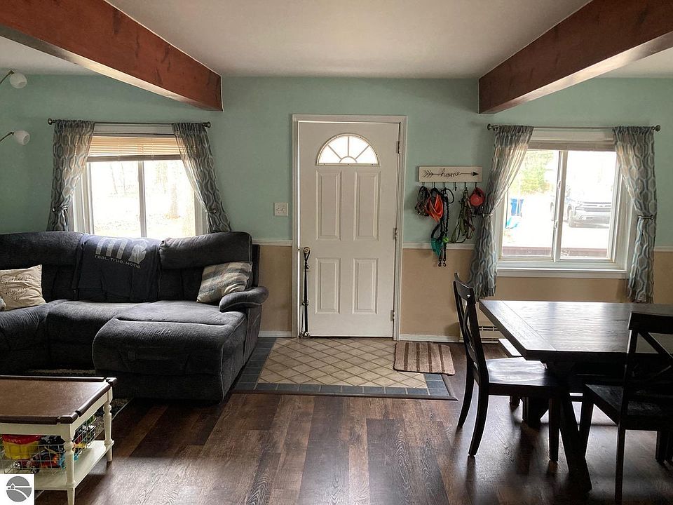 1219 Goldenrod Dr, Houghton Lake, MI 48629 MLS 1909736 Zillow