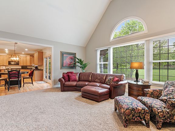 3rd image of 7N190 Willowbrook Dr