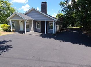 1028 Hickory Grove Rd, Gastonia, NC 28056