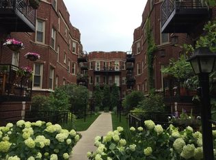 1338 W Greenleaf Ave APT 3E, Chicago, IL 60626