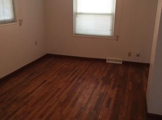 728 W Clay St #B, Collinsville, IL 62234