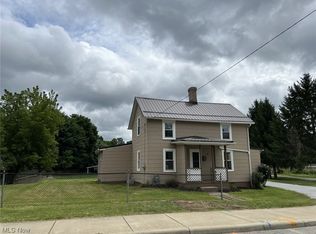 10 Park Dr, East Palestine, OH 44413