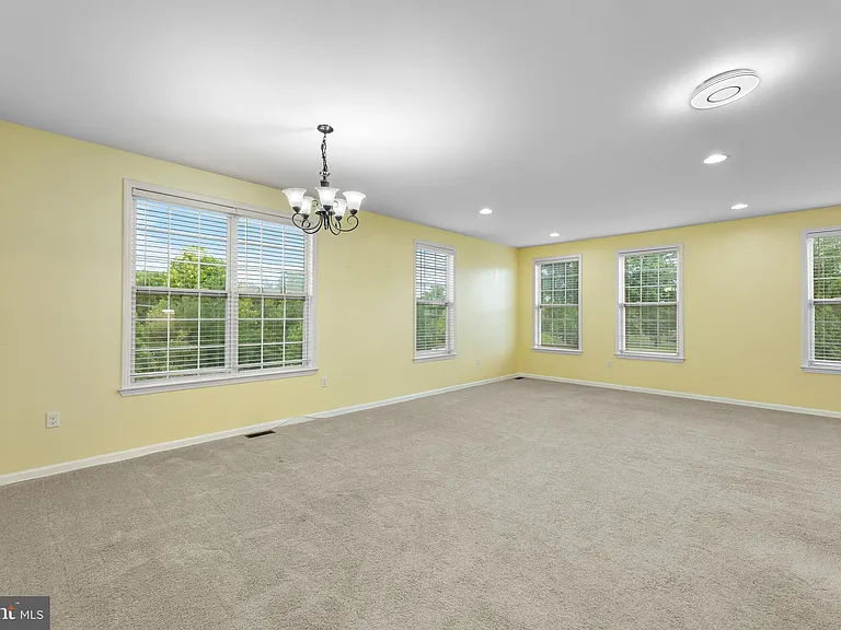 42 Mountie Ln — Photo 10