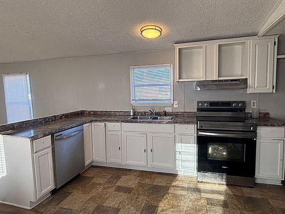 3rd image of 115 Alex Dr