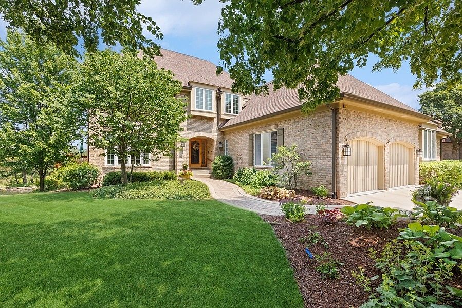 1st image of 42 Tartan Lakes Dr